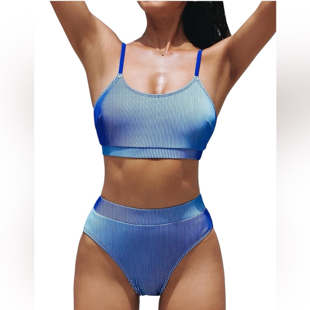 Cupshe Bikini Set Size M Blue Textured High Waisted Adjustable Spaghetti Straps
